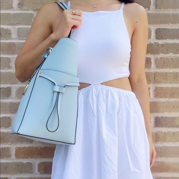 Michael Kors Large Tote - Picture 3 of 3